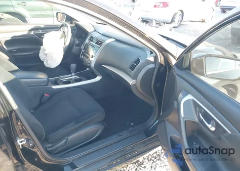 2015 Nissan Altima 2.5 from USA, damaged, VIN 1N4AL3AP8FC586808